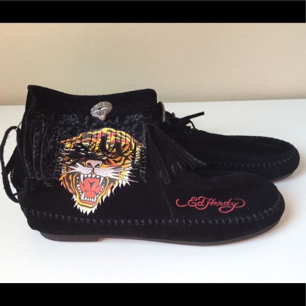 Ed hardy black moccasin fringe booties